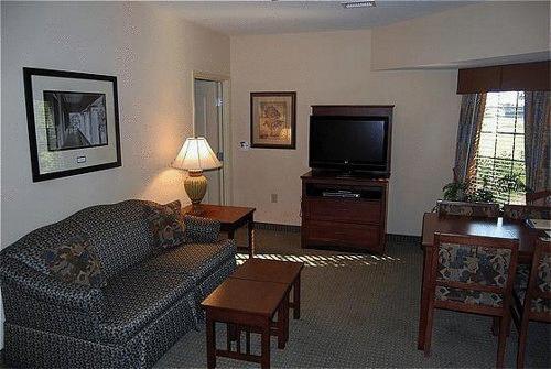 Homewood Suites By Hilton Montgomery Eastchase Rom bilde